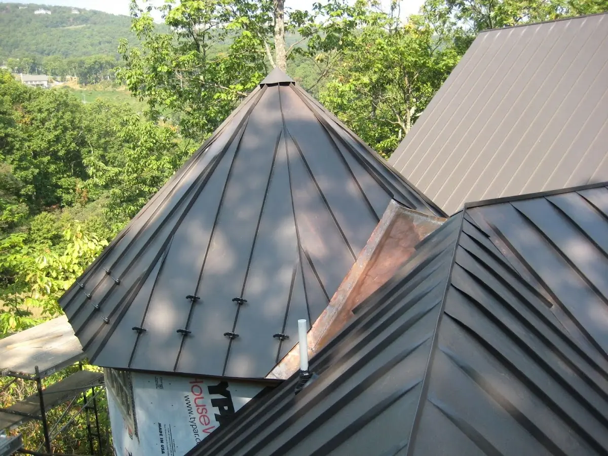Professional Roof Tarp Installation by Craftsman Roofing in Cedarwood Cove